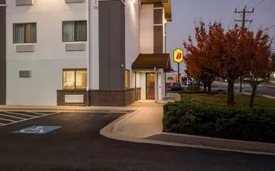 Super 8 by Wyndham College Park Wash DC Area