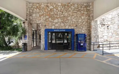 Motel 6 San Antonio, TX - Northwest Medical Center