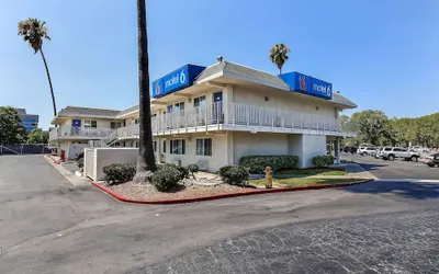 Motel 6 Pleasanton, CA