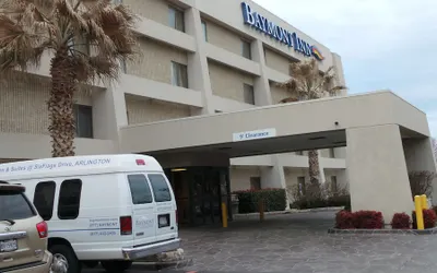 Baymont by Wyndham Arlington At Six Flags Dr