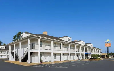 Days Inn by Wyndham Americus