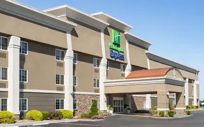 Holiday Inn Express Bowling Green, an IHG Hotel