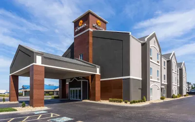 La Quinta Inn & Suites by Wyndham Columbus West - Hilliard