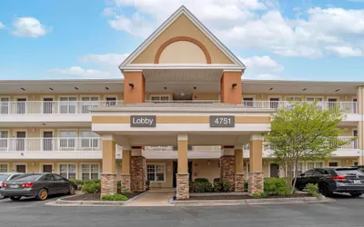 Studio 6 Huntsville, AL - US Space & Rocket Center