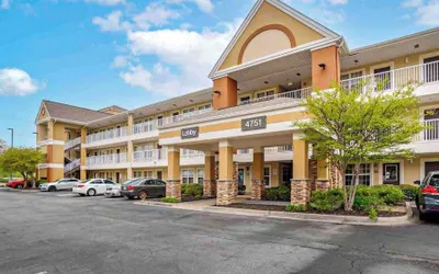 Studio 6 Huntsville, AL - US Space & Rocket Center