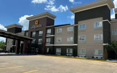 La Quinta Inn & Suites by Wyndham Fayetteville