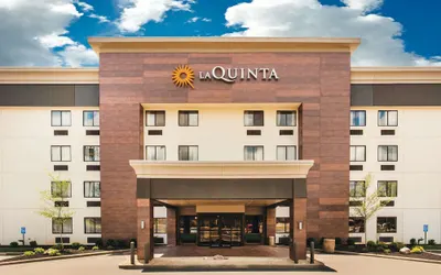 La Quinta Inn & Suites by Wyndham Cincinnati NE - Mason