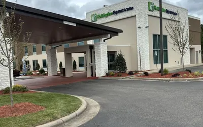 Holiday Inn Express Hotel & Suites Wilson - Hayes Place by IHG