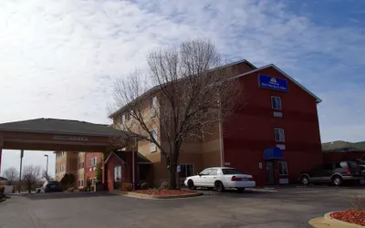 Americas Best Value Inn & Suites St. Louis, St. Charles Inn