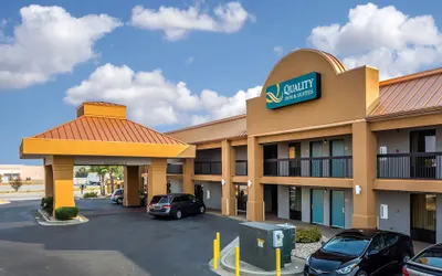 Quality Inn & Suites near Robins Air Force Base