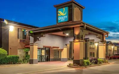 Quality Inn Forest Hill - Fort Worth South