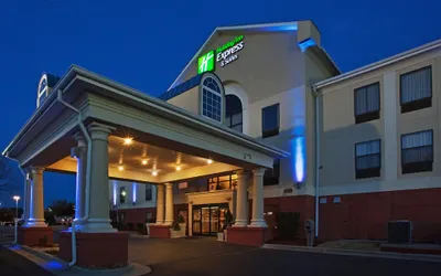 Holiday Inn Express Hotel & Suites Laurinburg by IHG