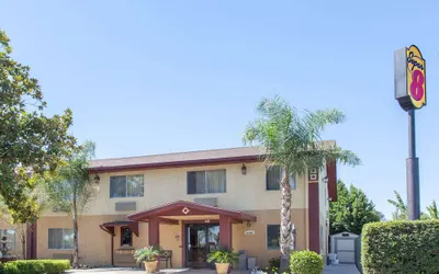 Super 8 by Wyndham Selma/Fresno Area