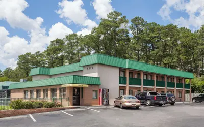 Super 8 by Wyndham Columbia SC / Ft. Jackson