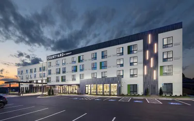 Courtyard by Marriott Russellville