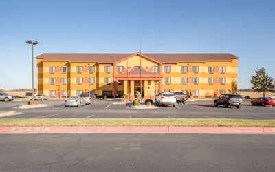 Quality Inn & Suites MidAmerica Industrial Park Area