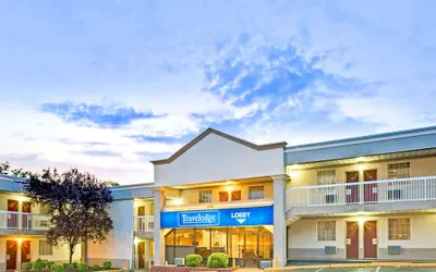 Travelodge by Wyndham Silver Spring