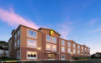 Super 8 by Wyndham Hershey Chocolate Avenue