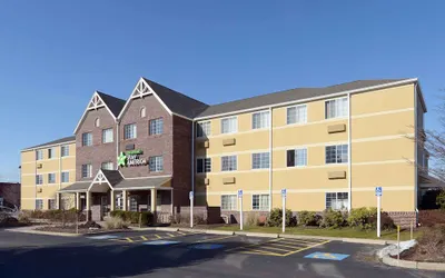 Extended Stay America Select Suites Providence Airport