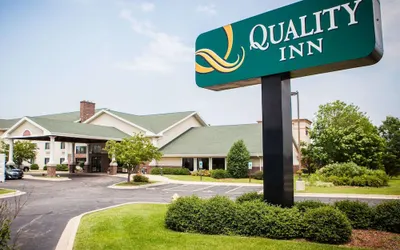 Quality Inn Bolingbrook I-55