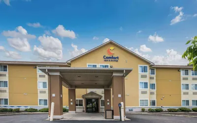 Comfort Inn & Suites Fairborn near Wright Patterson AFB