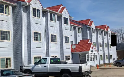 St Clair Inn and Suites