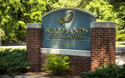 Williamsburg Woodlands Hotel & Suites, an official Colonial Williamsburg Hotel