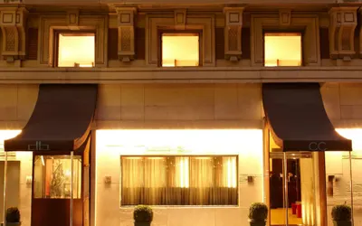 City Club Hotel