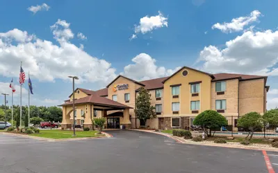 Comfort Inn & Suites Mansfield