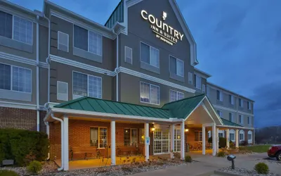 Country Inn & Suites by Radisson, Big Rapids, MI