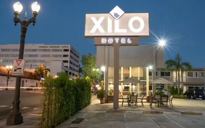 Hotel Xilo Glendale