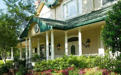 The Sanford House Inn & Spa