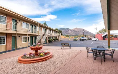 Americas Best Value Inn & Suites Flagstaff