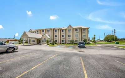 Americas Best Value Inn & Suites Brunswick