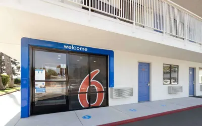 Motel 6 Arcadia, CA - Los Angeles - Pasadena Area