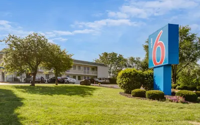 Motel 6 Lenexa, KS - Kansas City Southwest