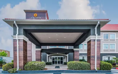 La Quinta Inn & Suites by Wyndham Tomball