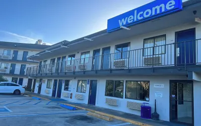 Motel 6 Lakeland, FL