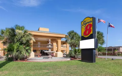 Super 8 by Wyndham Corpus Christi