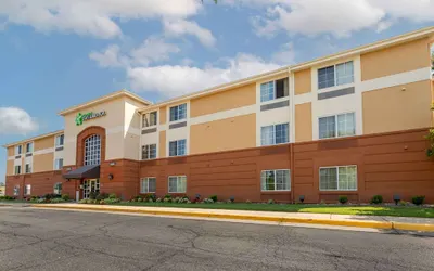 Extended Stay America Suites Washington DC Chantilly Airport