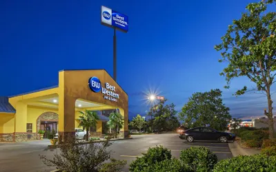 Best Western Inn & Suites