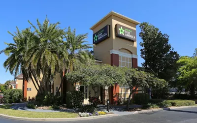 Extended Stay America Select Suites Tampa North Airport