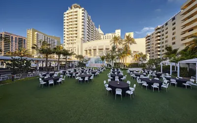 Loews Miami Beach Hotel – South Beach