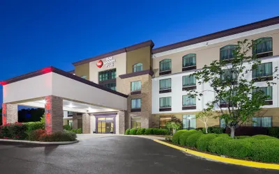 Best Western Plus Birmingham Inn & Suites