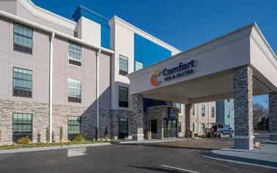 Comfort Inn & Suites River City Decatur