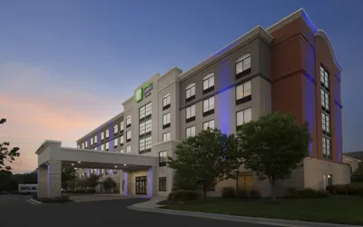 Holiday Inn Express & Suites Baltimore - BWI Airport North, an IHG Hotel