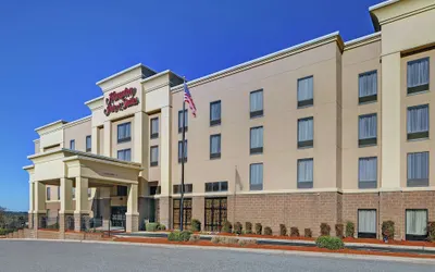 Hampton Inn & Suites Augusta West