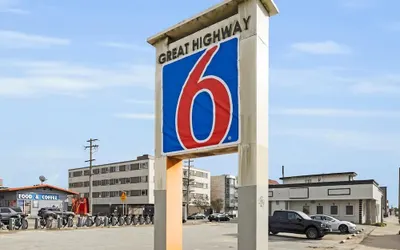 Motel 6 San Francisco, CA – Great Highway