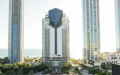 Trump International Beach Resort