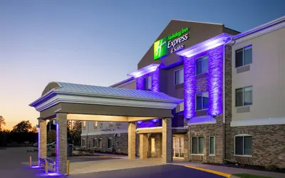 Holiday Inn Express Hotel & Suites Clinton, an IHG Hotel